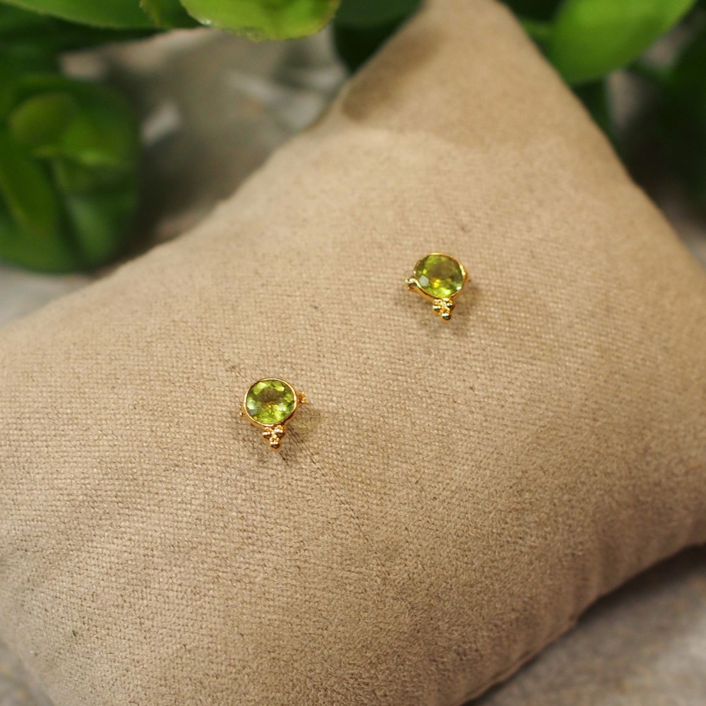 E-Stud Peridot