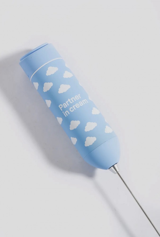 MILCHAUFSCHÄUMER – PARTNER IN CREAM BLAU – L’EXPRESSIONIST