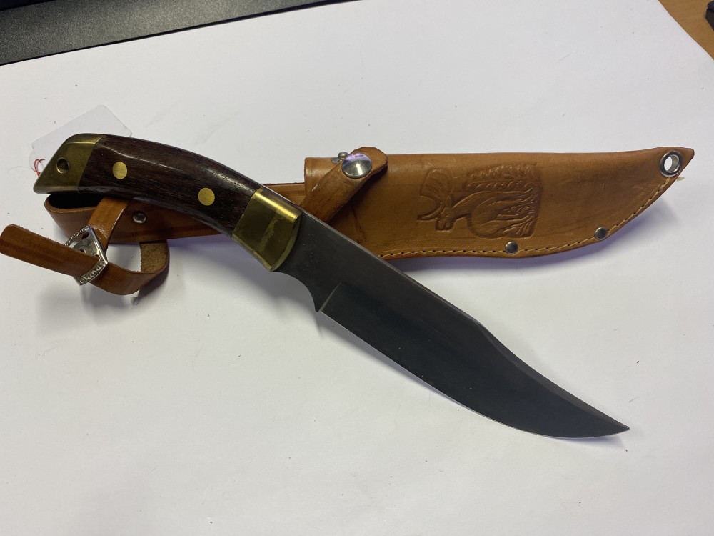 Photo de Couteau de chasse avec et