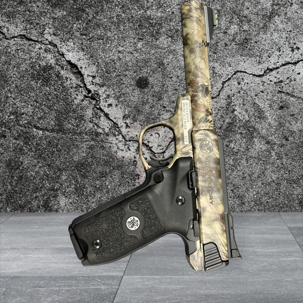 SW, SW22 Victory Kryptek Highlander  22LR 5,5'